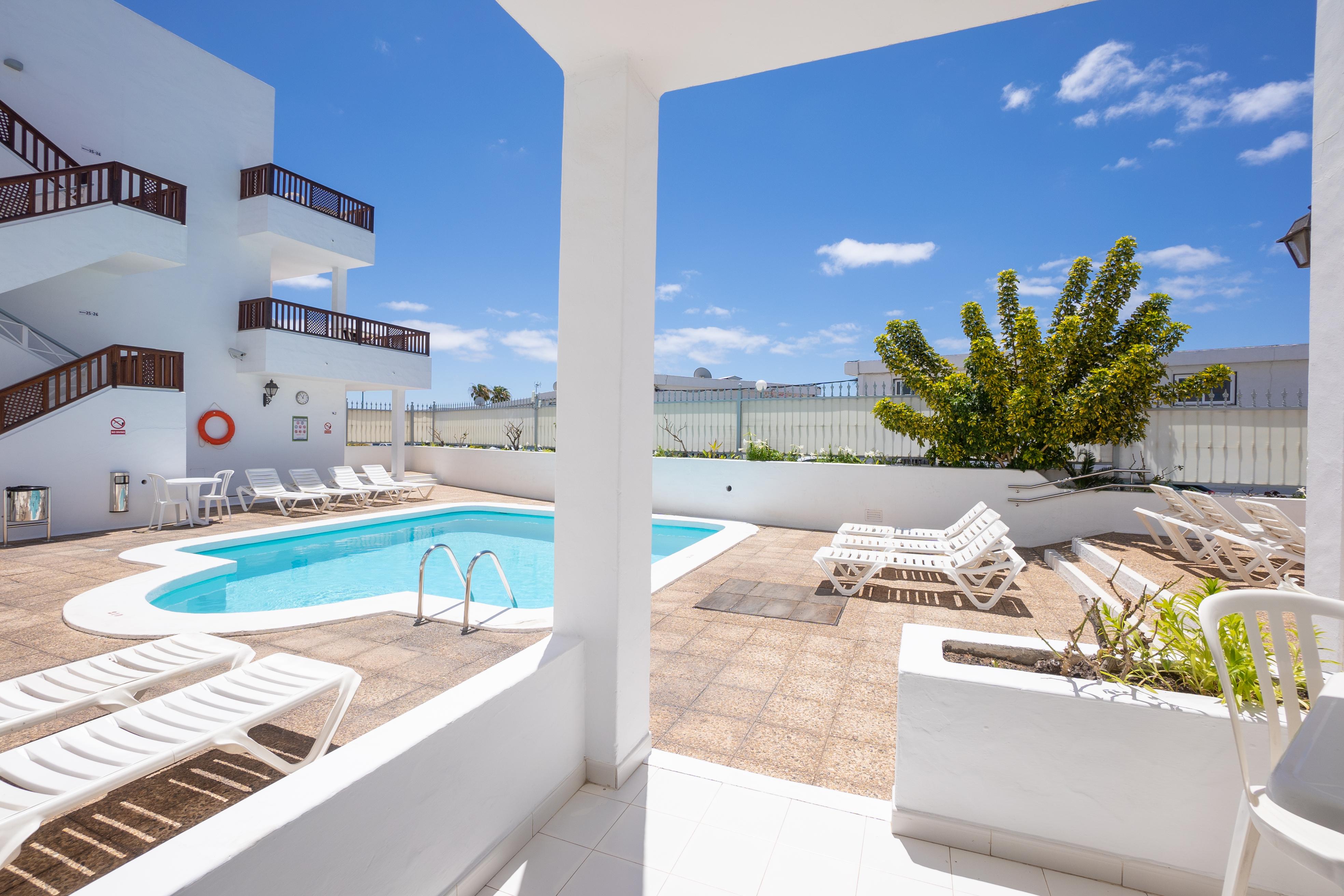 Vista Mar Apartamentos (Adults Only) Пуэрто дель Кармен Экстерьер фото