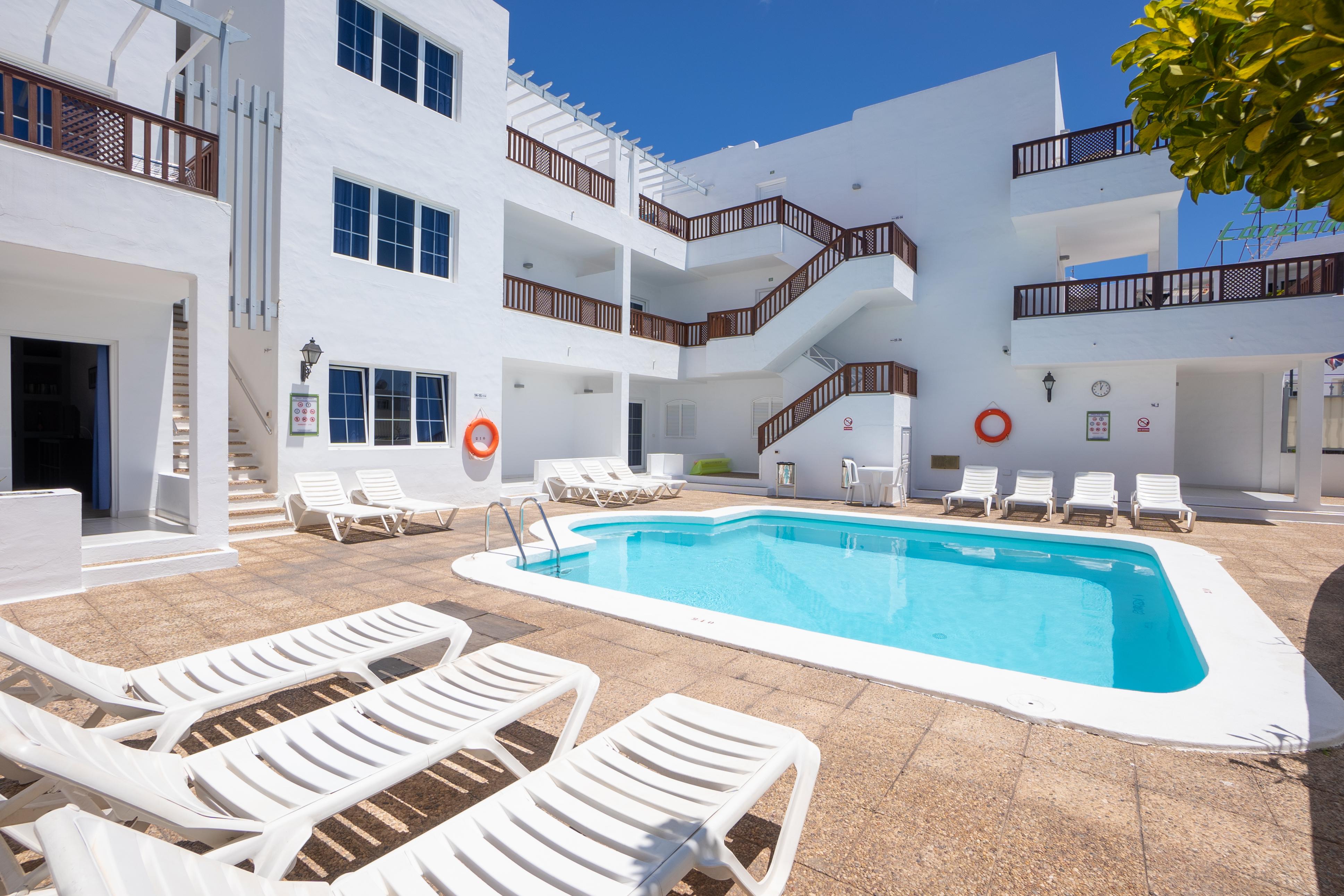 Vista Mar Apartamentos (Adults Only) Пуэрто дель Кармен Экстерьер фото