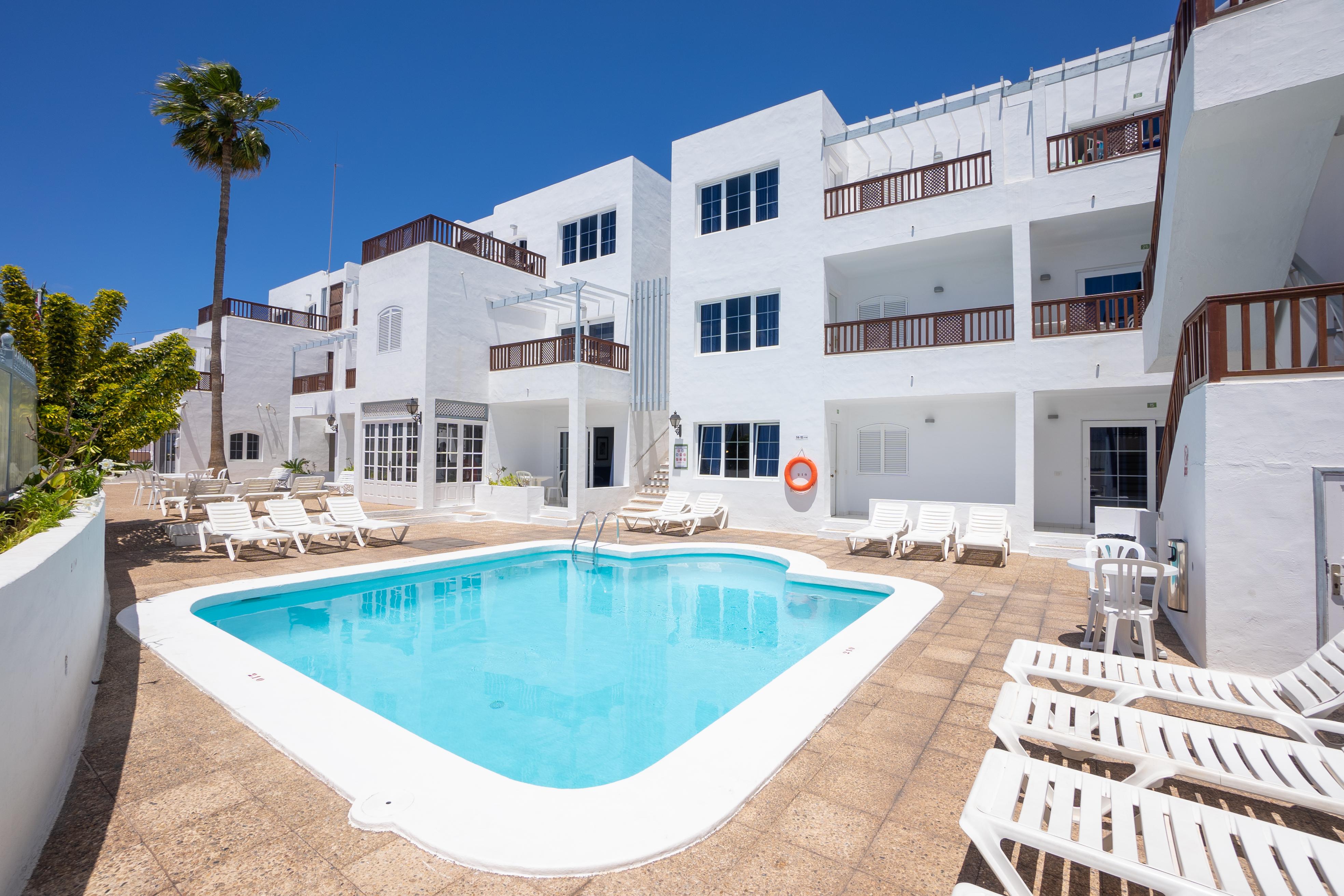 Vista Mar Apartamentos (Adults Only) Пуэрто дель Кармен Экстерьер фото