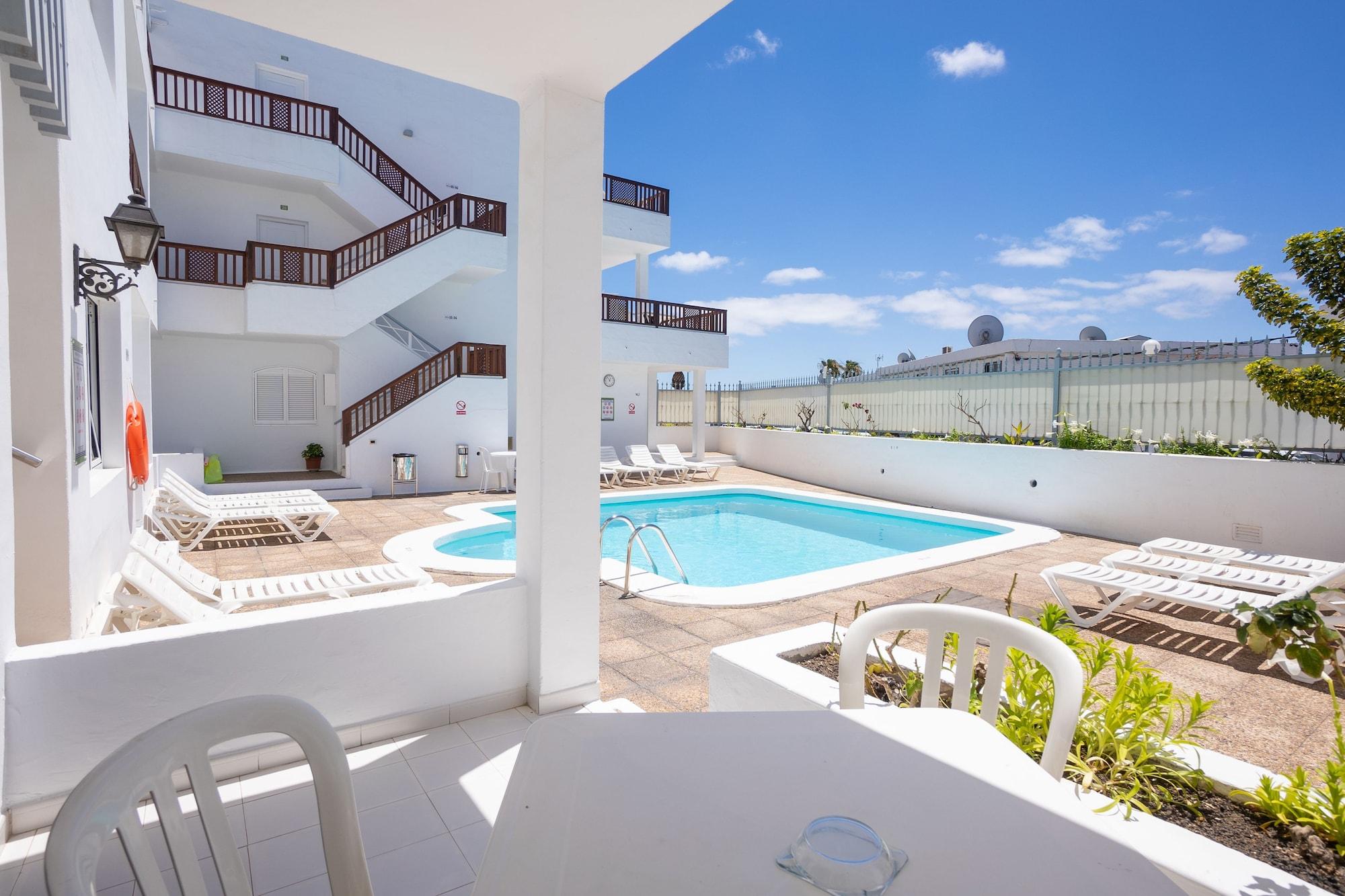 Vista Mar Apartamentos (Adults Only) Пуэрто дель Кармен Экстерьер фото