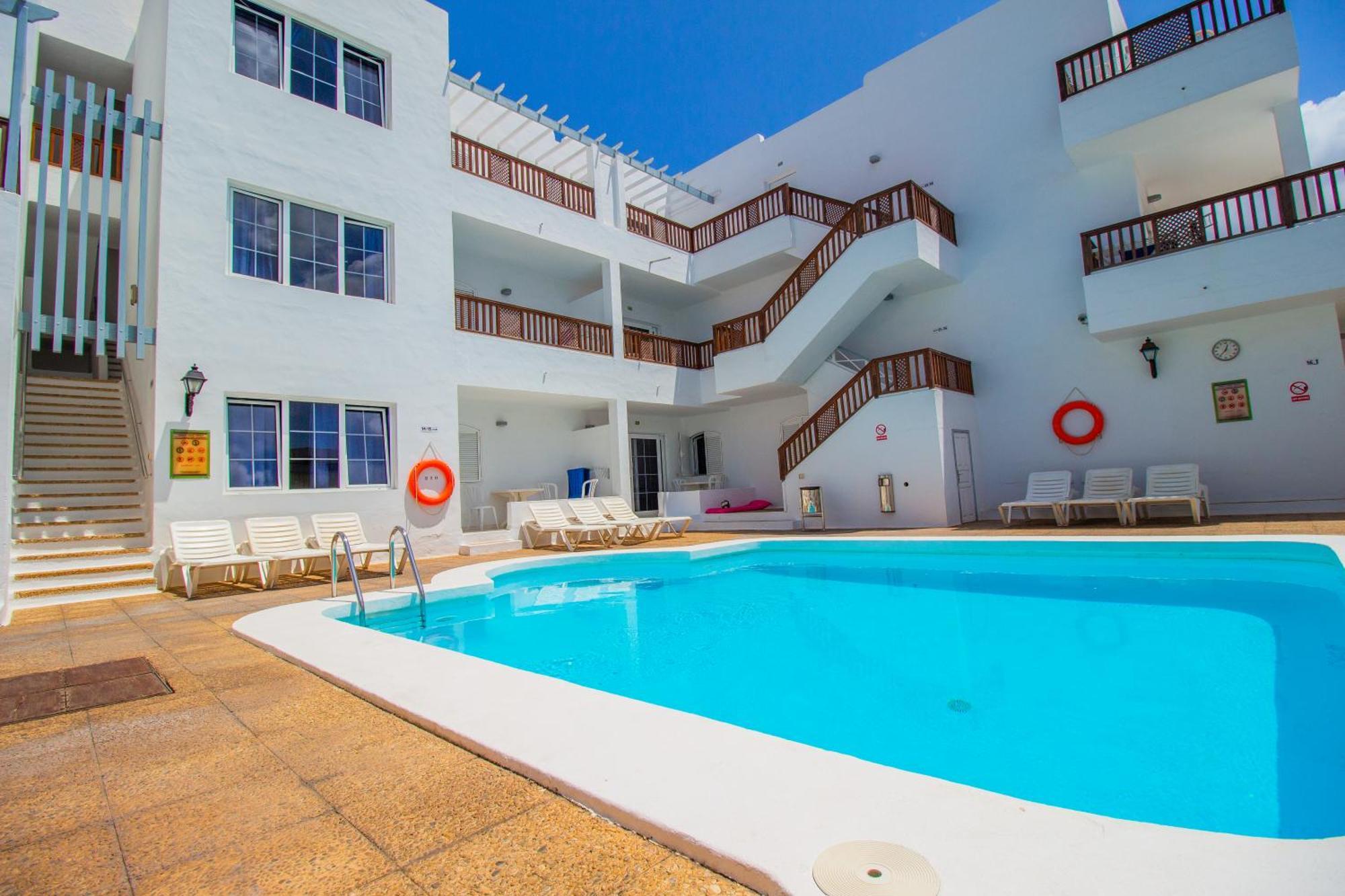 Vista Mar Apartamentos (Adults Only) Пуэрто дель Кармен Экстерьер фото