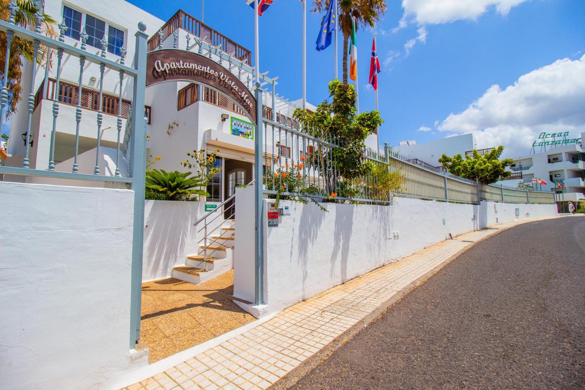 Vista Mar Apartamentos (Adults Only) Пуэрто дель Кармен Экстерьер фото