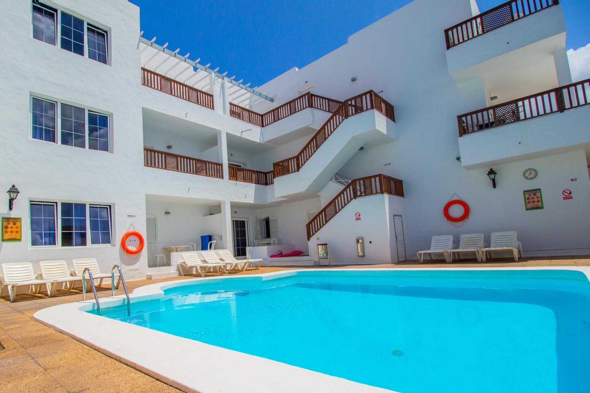 Vista Mar Apartamentos (Adults Only) Пуэрто дель Кармен Экстерьер фото