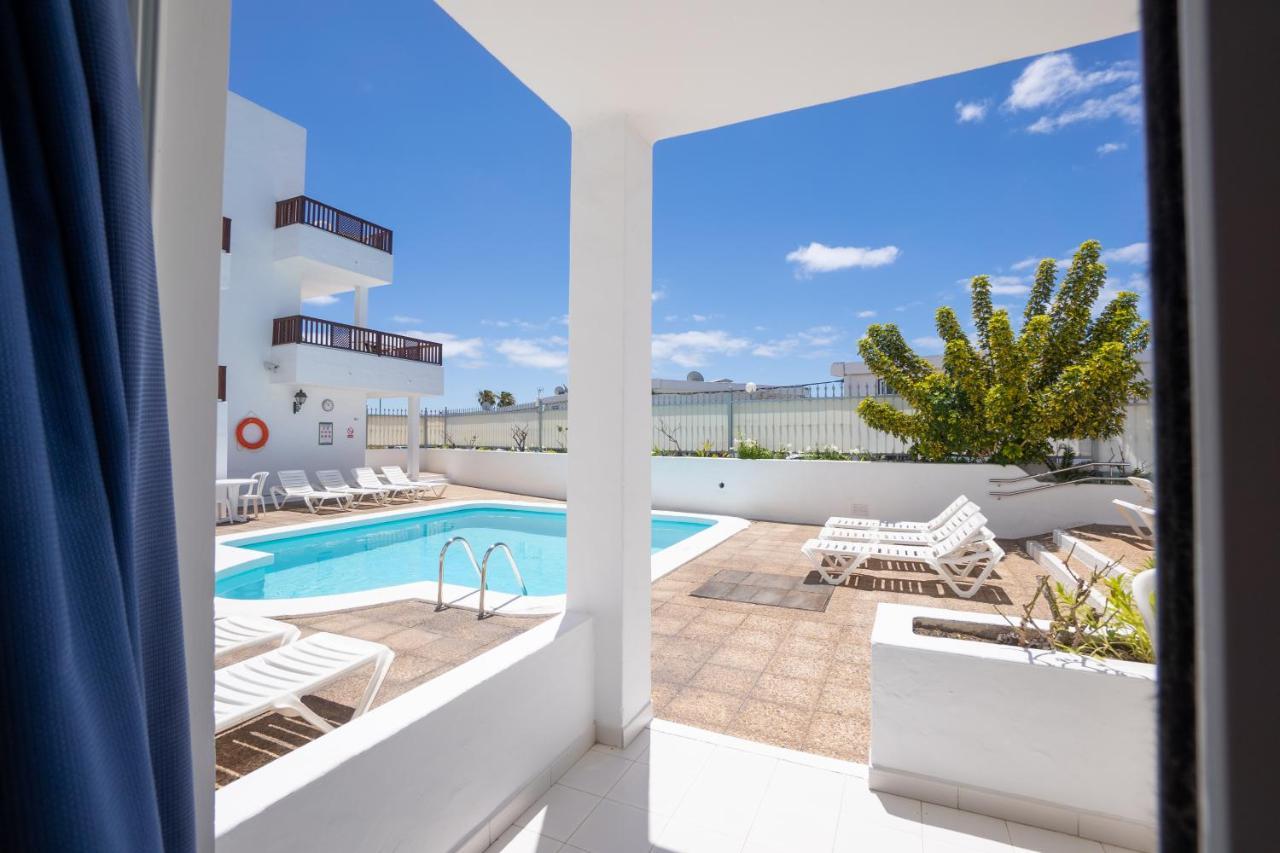 Vista Mar Apartamentos (Adults Only) Пуэрто дель Кармен Экстерьер фото